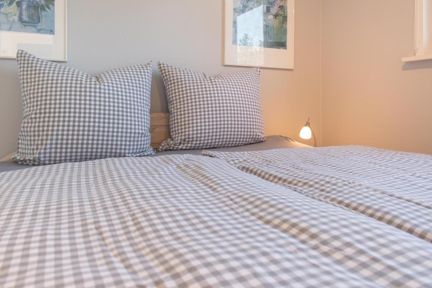 Ferienhaus Kleeblatt 5 - Zentrale, Ruhige Lage Mit Garten Und Terrasse シャルボイツ エクステリア 写真